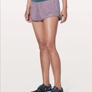 Hotty Hot short II * 2.5”- Lulu Lemon